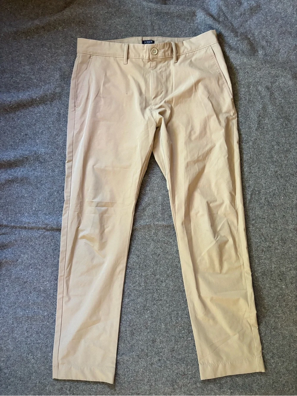 J. Crew Men’s Chino Pants in Light Khaki. Size W31 x L30